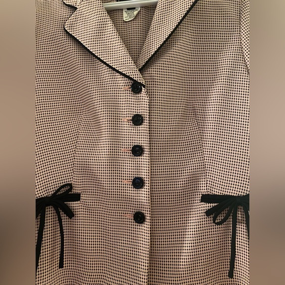 SOLD Vintage Pink Dotted Cropped Blazer - Size 12 - Picture 3 of 5